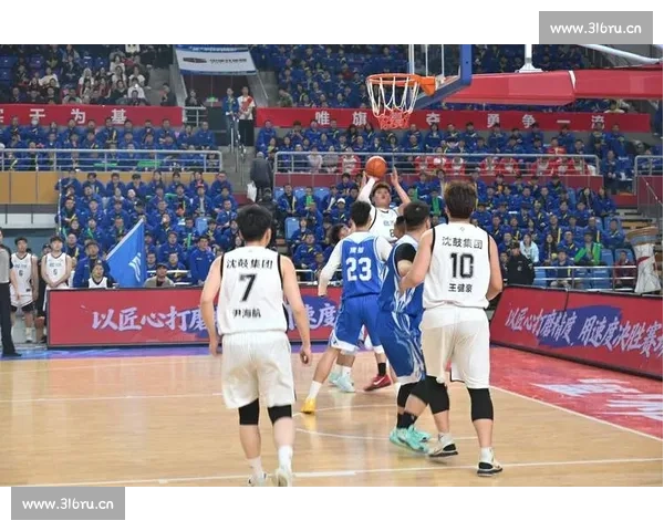 篮球赛场激情瞬间与精彩进球点燃观众热情的魅力分析 - 副本 - 副本