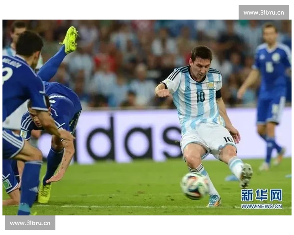 精彩足球赛事全程回放 盘点每个进球瞬间和精彩时刻 - 副本 精彩足球赛事全程回放 盘点每个进球瞬间和精彩时刻 - 副本