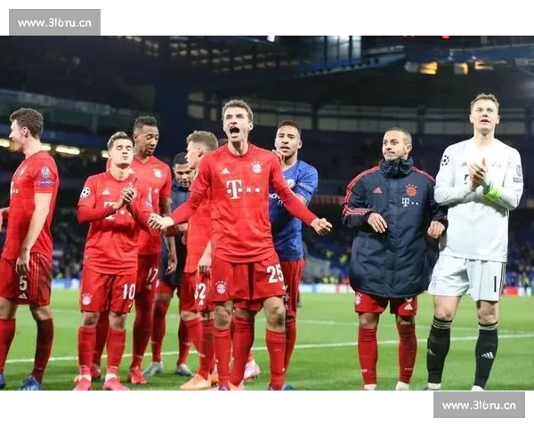 足球赛场风云再起：豪门对决揭示新一轮冠军争夺战的玄机 - 副本 (3)